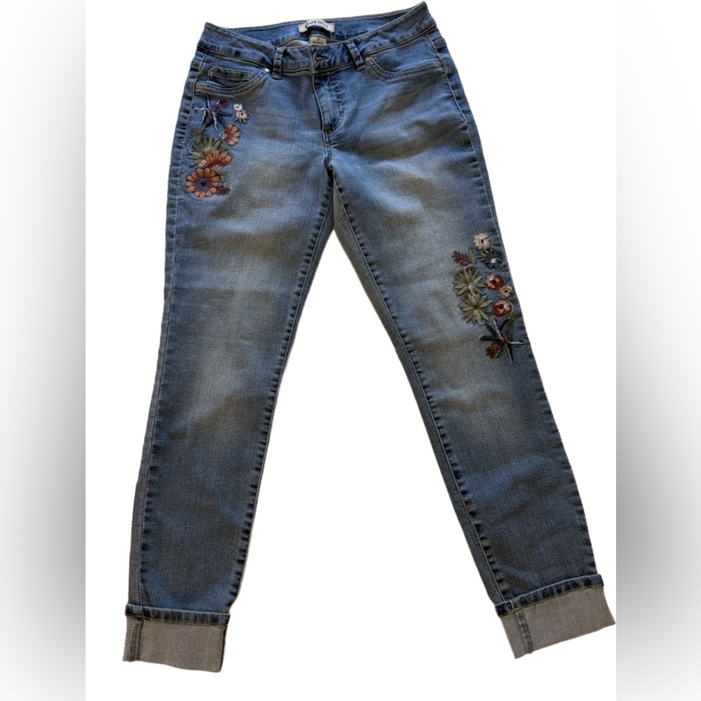 Blue Spice Floral Embroidered Jeans, size 7